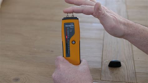 how do you calibrate a digital moisture meter|how accurate are moisture meters.